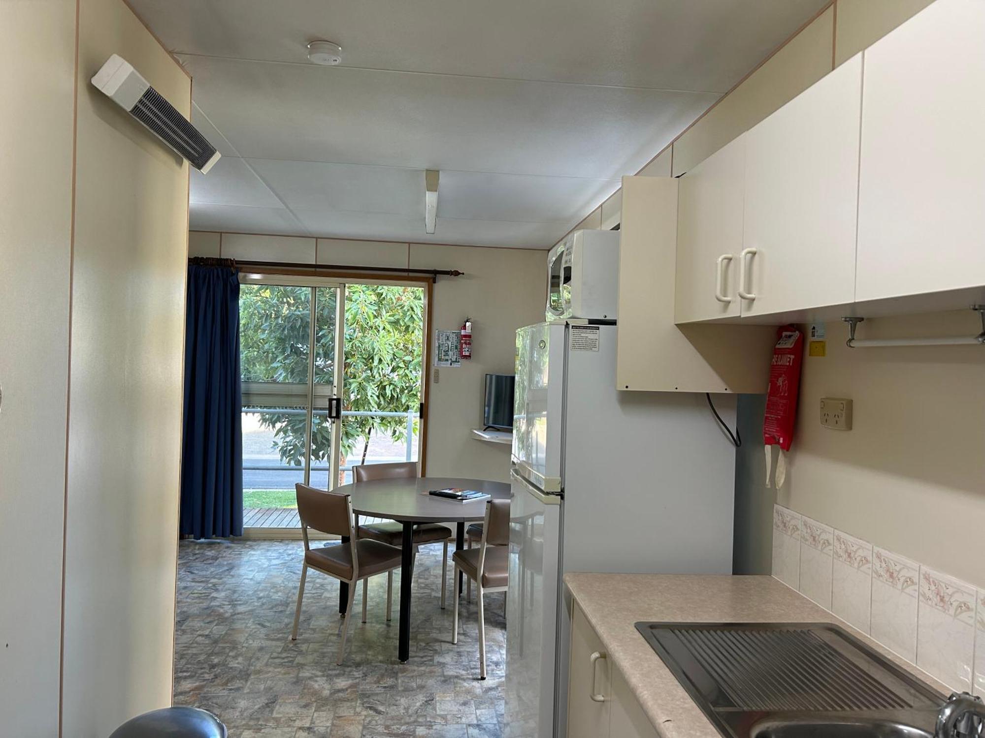 Отель Big4 Mildura Getaway Экстерьер фото